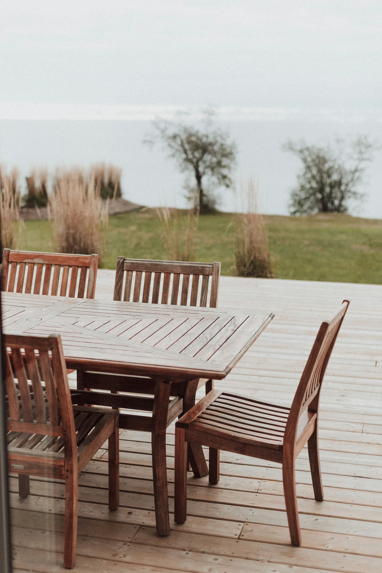 Petit aménagement paysager dans un jardin